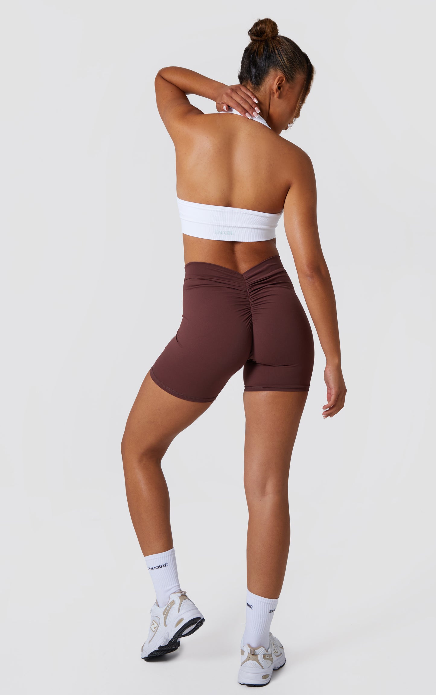 V Scrunch Bum Shorts In Brown